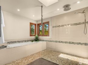 18928 NE 150th Street, Woodinville WA 98072