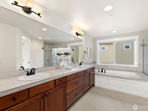7050 171st Avenue SE, Bellevue WA 98006