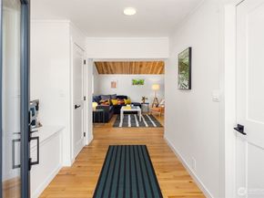 7739 13th Avenue SW, Seattle WA 98106