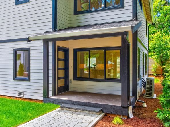 12644 NE 80th Street, Kirkland WA 98033