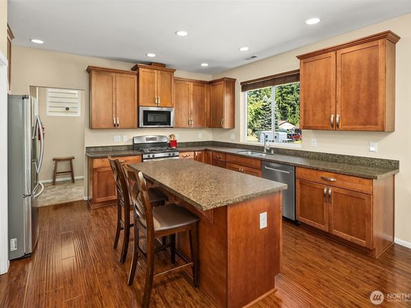 26 Meadow Place SE, Everett WA 98208