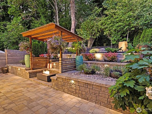 604 Bellevue Way SE, Bellevue WA 98004