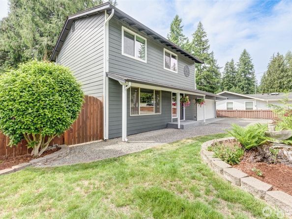 1924 107th Drive SE, Lake Stevens WA 98258