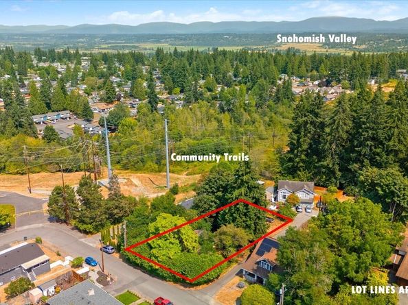 7713 Grant Drive, Everett WA 98103