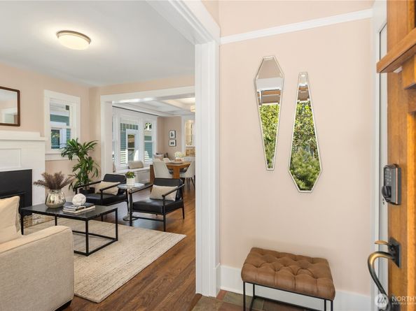 110 NE 59th Street, Seattle WA 98105
