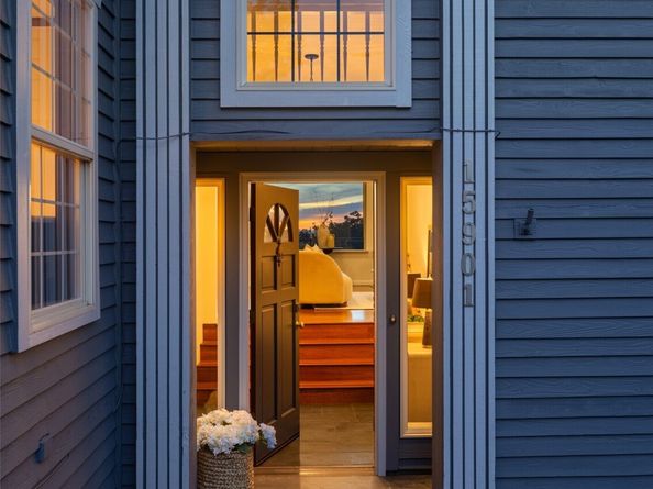 15901 23rd Avenue SW, Burien WA 98166