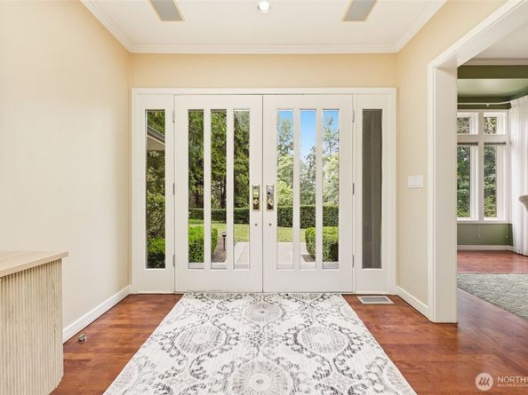 16102 SE Cougar Mountain Way, Bellevue WA 98006