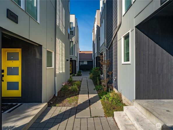 9462 20th Avenue SW, Seattle WA 98106