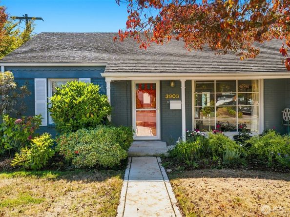 3903 SW Rose Street, Seattle WA 98136