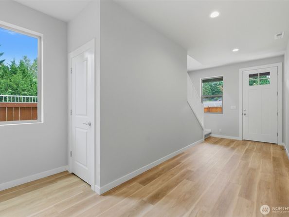 12428 SE 256th Place 12, Kent WA 98030