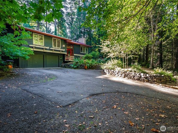 8051 NE Paulanna Lane, Bainbridge Island WA 98110