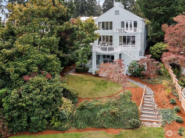 3402 W Lake Sammamish Parkway NE, Redmond WA 98052