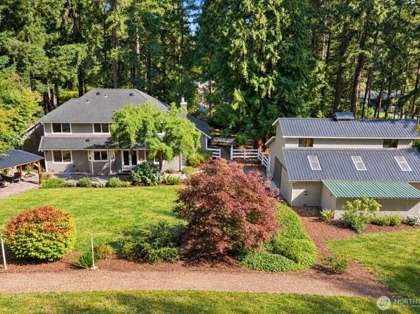 13605 NE 48th Place, Bellevue WA 98005