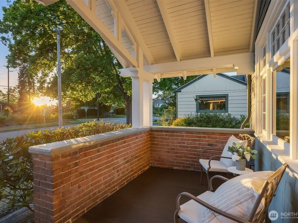423 Ave B, Snohomish WA 98290