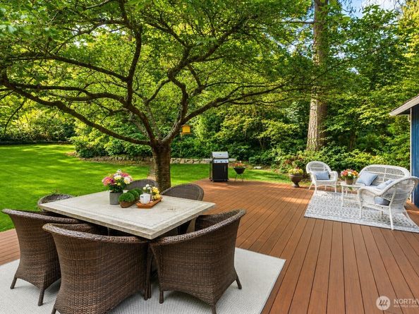 5013 140th Avenue NE, Bellevue WA 98005