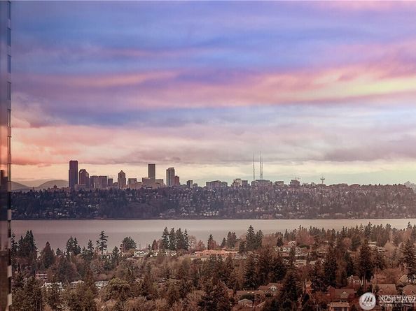 500 106th Avenue NE 2803, Bellevue WA 98004