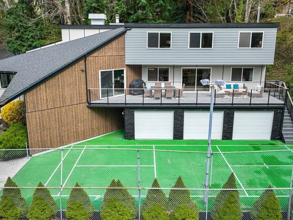 4830 88th Place SE, Mercer Island WA 98040
