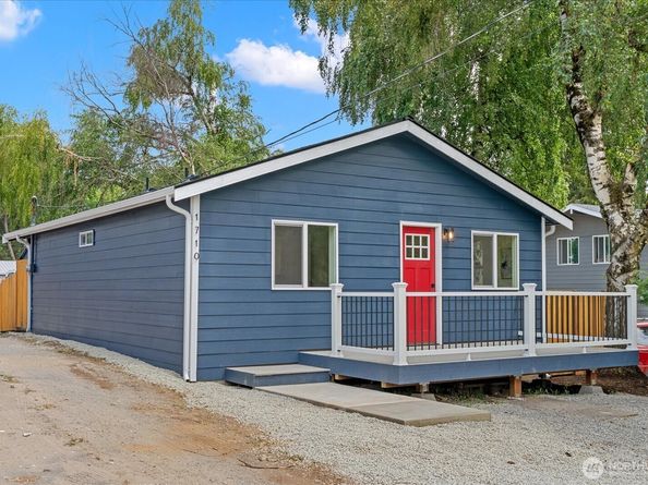 1710 SW 106 Street, Seattle WA 98146