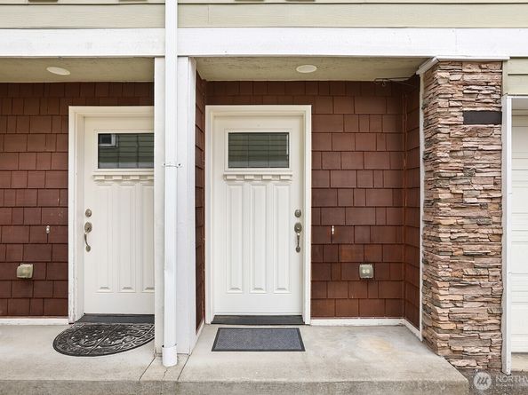 17520 12th Avenue NE B, Shoreline WA 98155