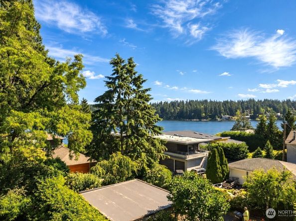 9412 SE 33rd Street, Mercer Island WA 98040