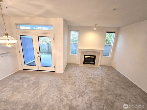 8515 244th Street SW A4, Edmonds WA 98026