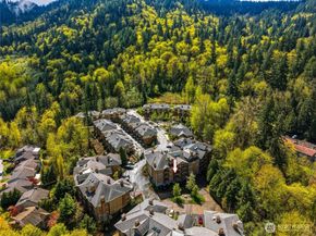 1000 Cabin Creek Lane SW B106, Issaquah WA 98027