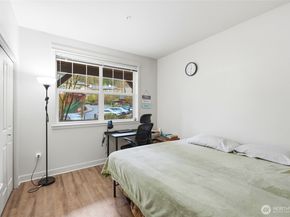 1000 Cabin Creek Lane SW B106, Issaquah WA 98027