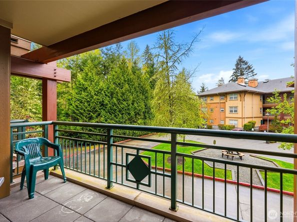 1000 Cabin Creek Lane SW B106, Issaquah WA 98027