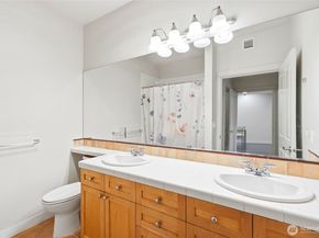 1000 Cabin Creek Lane SW B106, Issaquah WA 98027