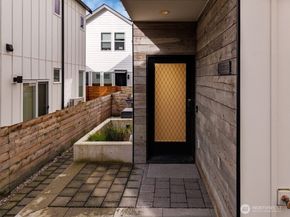 10350 Wallingford Avenue N B, Seattle WA 98133