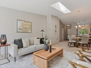 12323 NE 97th Street Q, Kirkland WA 98033