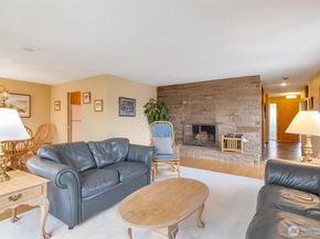 10520 11th Avenue NW, Seattle WA 98177
