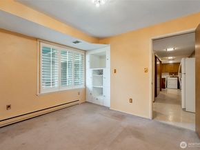 10520 11th Avenue NW, Seattle WA 98177