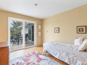 10520 11th Avenue NW, Seattle WA 98177