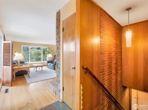 10520 11th Avenue NW, Seattle WA 98177