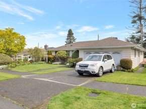 10520 11th Avenue NW, Seattle WA 98177