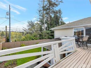 10520 11th Avenue NW, Seattle WA 98177