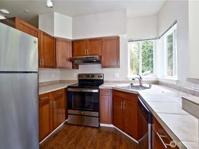 12012 NE 204th Place C201, Bothell WA 98011