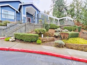 12012 NE 204th Place C201, Bothell WA 98011