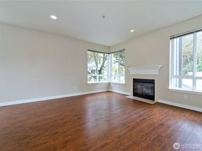 12012 NE 204th Place C201, Bothell WA 98011