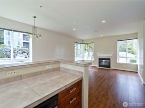 12012 NE 204th Place C201, Bothell WA 98011
