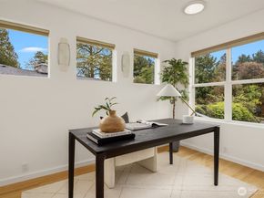 1023 14th Place W, Kirkland WA 98033
