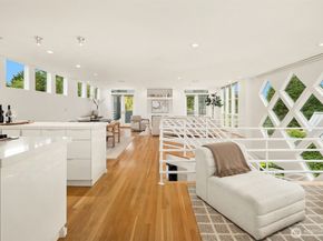 1023 14th Place W, Kirkland WA 98033