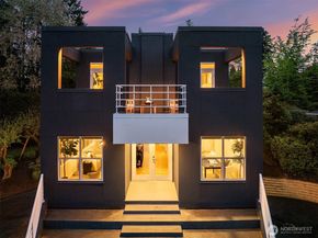 1023 14th Place W, Kirkland WA 98033