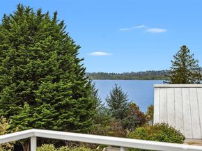 1023 14th Place W, Kirkland WA 98033