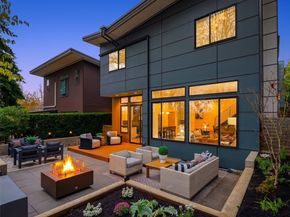 305 24th Avenue E, Seattle WA 98112