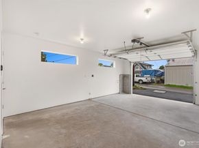 2417 Harrison Avenue C, Everett WA 98201