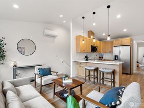 2417 Harrison Avenue C, Everett WA 98201