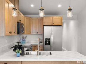 2417 Harrison Avenue C, Everett WA 98201