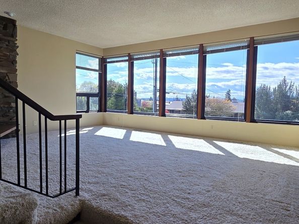 6504 113th Avenue NE, Kirkland WA 98033